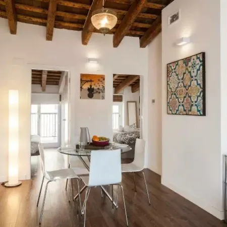 Florit Flats - Center 2br 2ba Attic Terrace View Wifi Ac 아파트